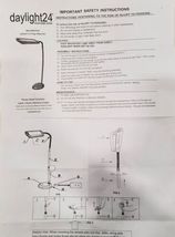 Daylight 24 402039 Full Page 8 x 10 Inch Magnifier LED Illuminated Floor Lamp image 3