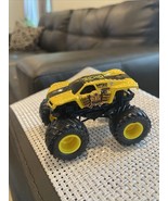 Hot Wheels Monster Jam MAX D 1:64 Scale Diecast Monster Truck - $151.27 MXN