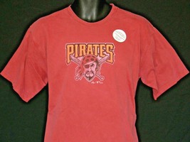 Pittsburgh Pirates T-shirt Mens Small Faded Vintage Red Logo Bucs Baseball Top - £13.30 GBP
