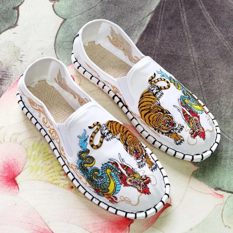 Embroidered shoes men china style casual loafers men espadrilles tiger slip on flat men thumb200