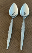 2 Teaspoons Spoons VTG ONEIDA Community VENETIA Stainless 6 1/8&quot; - $144.10 MXN