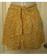CE CE Light yellow floral print Shorts Size L - £13.39 GBP