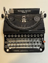 Remington Portable Model 5 Typewriter Vintage 1930s- 1940s NONWORKING - $99.99