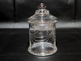 Vintage ETCHED Flower Clear Glass 8&quot; Apothecary Jar Candy Dish With Lid - MINT - £22.51 GBP