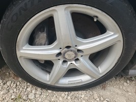 2012 Mercedes CLS550 OEM AMG 18x8.5 Front Wheel Rim Has Rash - $352.69
