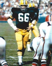 RAY NITSCHKE 8X10 PHOTO GREEN BAY PACKERS PICTURE NFL FOOTBALL AT THE LINE - $4.94