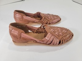 Huarache Sandals Women US size 6/7, artisan hand made in Mexico, embosse... - $26.99