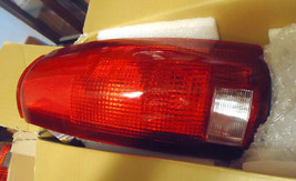 FITS 1988-2000 GMC Chevy Trucks Yukon Blazer    Taillight Assemby Brock ... - £30.75 GBP