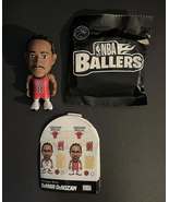 NBA BALLERS - Series 1 - Chicago Bulls - DeMAR DeROZAN (Figure) - $295.10 MXN