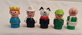 Vintage Fisher Price Little People Robin Hood Princess Fire Chief Dog Mr... - $17.52