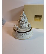 Christmas Mikasa Holiday Elegance Tree &amp; Train Animated Musical Figurine - $753.89 MXN