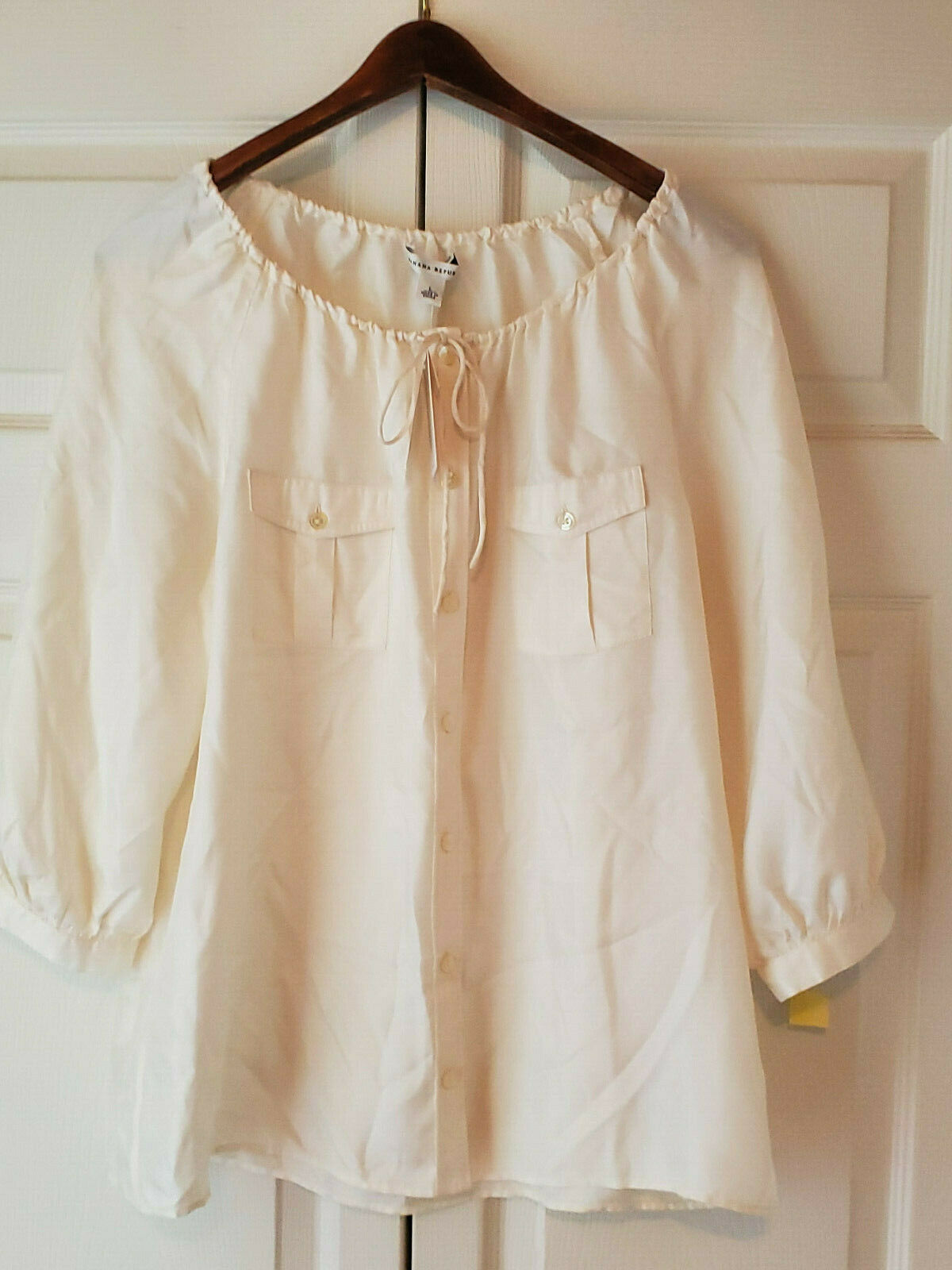 Primary image for Banana Republic Women's 100% Silk Beige Long Sleeve Size Large Blouse (NEW)