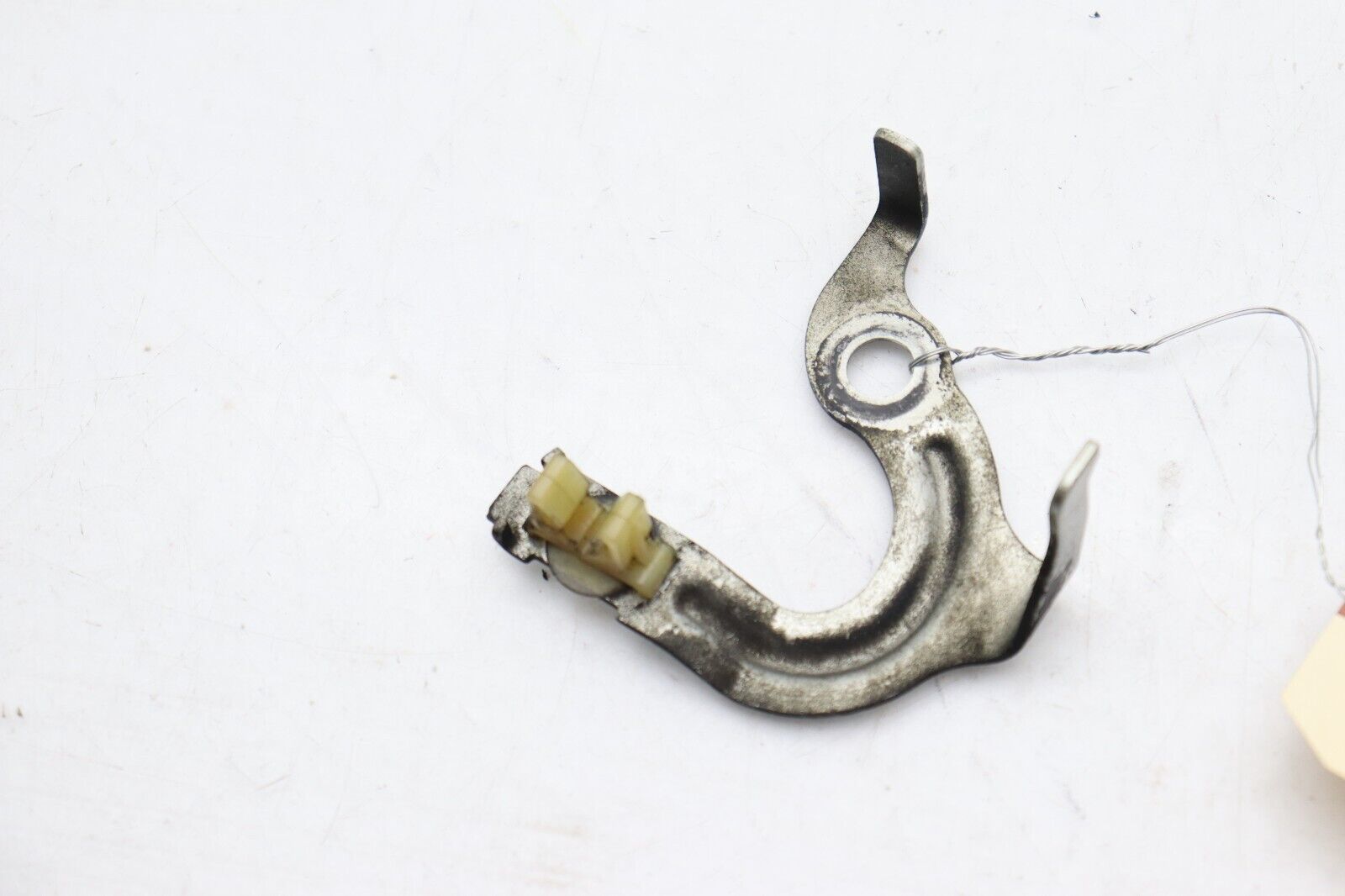 07-09 SUBARU LEGACY GT BRACKET E0356 - $34.36