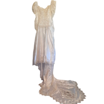 Sz 8 White Lace Beaded Satin Wedding Dress Gown 5 Foot Train San Martin Vintage - £149.94 GBP