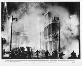 Hanover STREET-1979-BW 8&quot;x10&quot; Movie STILL-LONDON Street Fn - £17.24 GBP