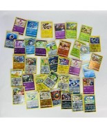 Lot of 37 Holo &amp; Reverse Holo 2021 Pokémon Cards - €14,57 EUR