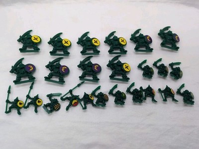 (200+) Battle Masters Milton Bradley Board Game Miniatures Pieces Cards Dice Item image 4