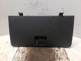 CR-V      2002 Glove Box 1390968 - $77.10