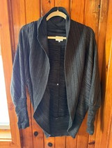 Wilfred Gray &amp; Black Open Cardigan Batwing Sweater Textured Knit Size Large - $943.54 MXN