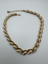 Vintage Trifari 3D Necklace Greek Revival Laurel Ivy Leaf Design 16&quot; - £63.16 GBP