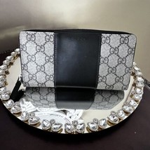 Gucci Supreme zip wallet - £336.26 GBP