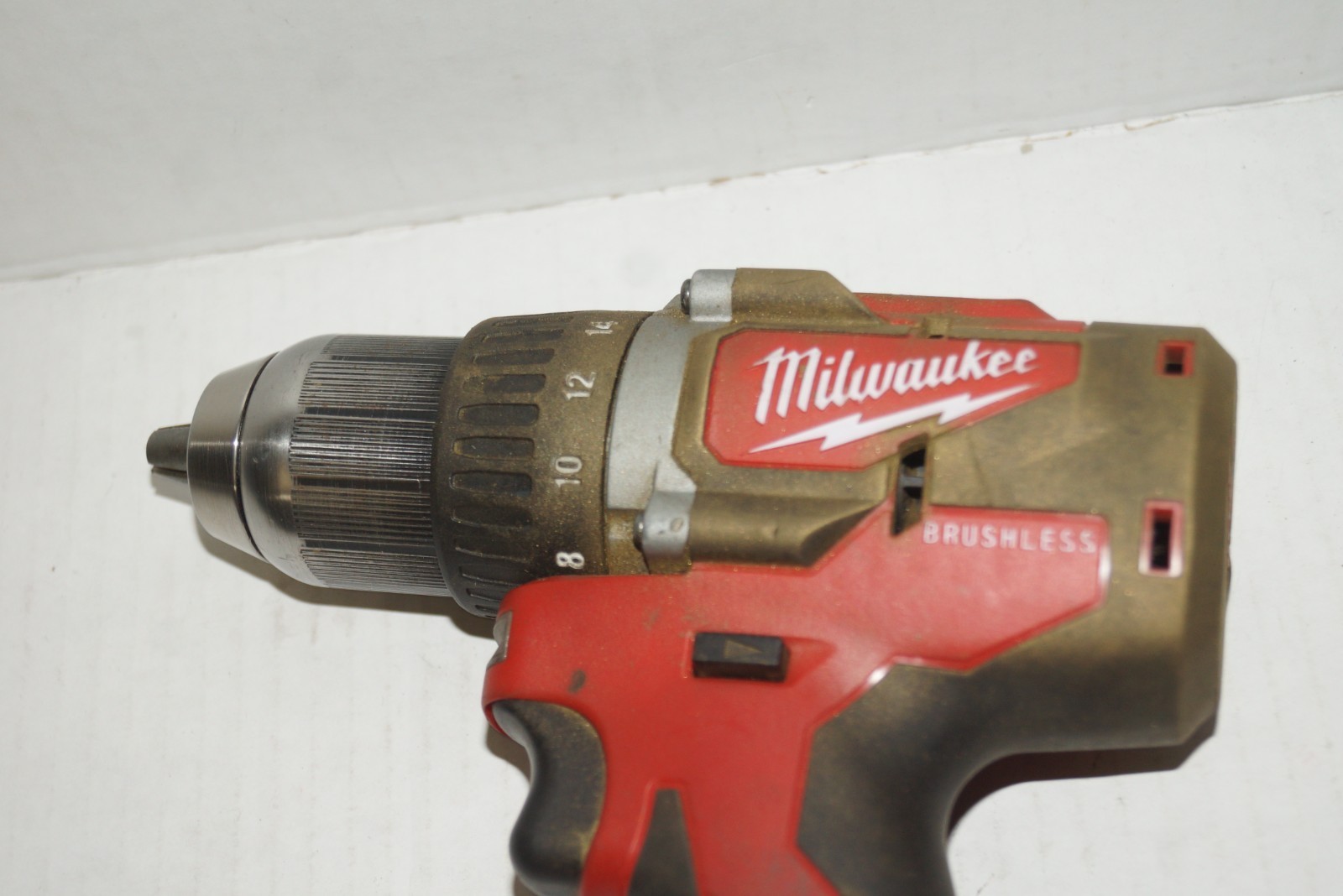 FOR PARTS NOT WORKING - Milwaukee 2801-20 M18 Brushless Cordless Drill Driver Item image 2