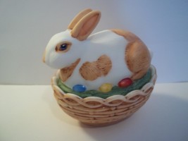 Mosser Glass Natural Brown &amp; White Easter Bunny Rabbit Box Basket Candy Dish! - £38.72 GBP