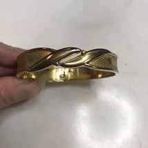 VINTAGE MONET GOLD TONE HINGED CLAMPER BRACELET - £7.60 GBP