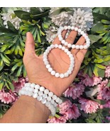 Selenite Bead Bracelet: 8 mm Round Crystals (Stretch Bracelet)-Pack of 5 - $725.27 MXN