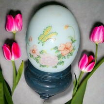 Vintage AVON Milk Glass Aqua Egg Butterfly Flowers on Stand  Cologne 1 o... - $4.57