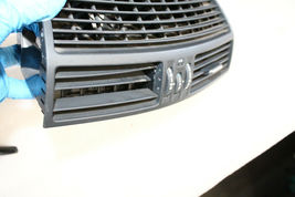2000-2006 MERCEDES W220 S430 S500 S600 CENTER MIDDLE FRONT DASH AIR VENT P210 image 8