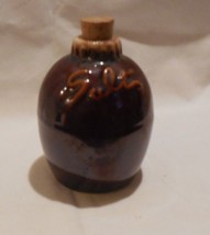 Hull Pottery Co Brown  Drip Large Barrel Salt Shaker with cork    - USA - $8.90