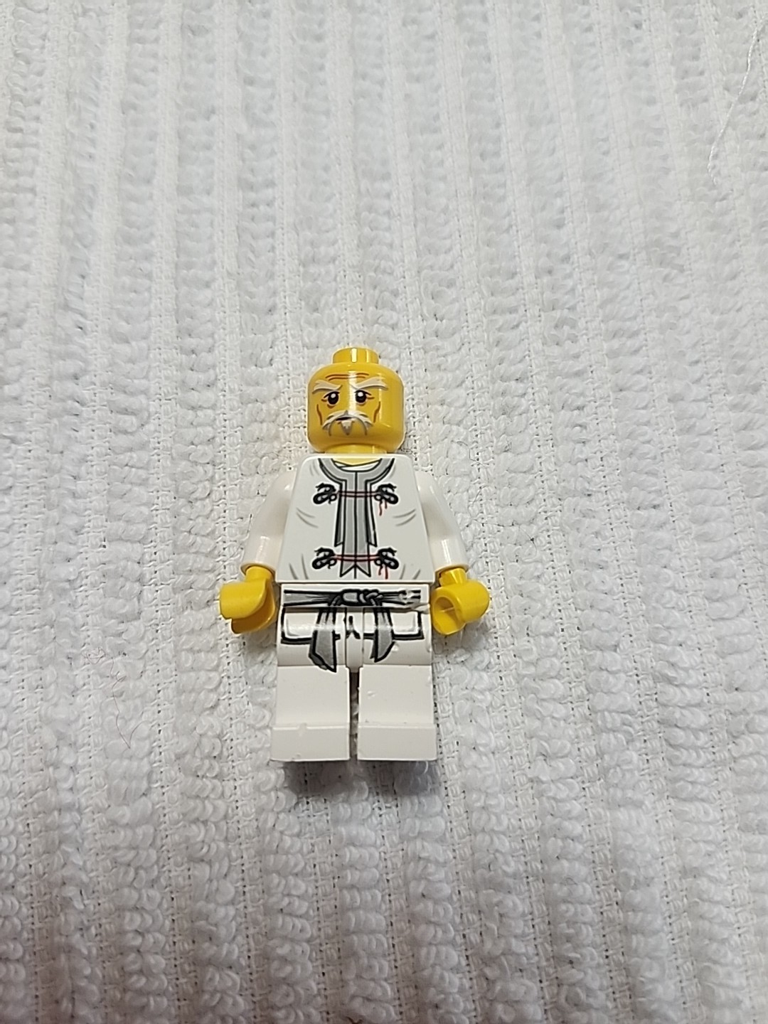 Lego Minifigure Njo0046 Ninjago  No Hat Or Weapon - $2.97