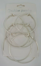 Set Of 3 Hoop Earring Sm Med Lg White Silver Color Hinge Closure Fashion Jewelry - £7.71 GBP