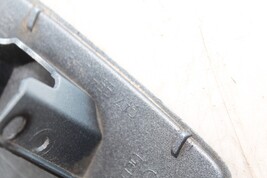 03-06 AUDI A4 FRONT BUMPER RIGHT PASSENGER SIDE HEADLIGHT WASHER CAP COVER E6171 image 11