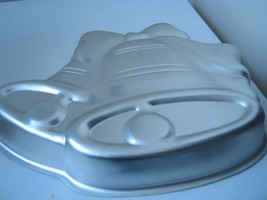 Wilton Double Bell/Anniversary/Bridal Shower Cake Pan (502-1220) - £8.52 GBP