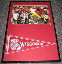 Ron Dayne Wisconsin Badgers Framed 12x18 Pennant &amp; Photo Display - £55.38 GBP