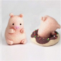 Piggy Bliss Felting Delight Kit - 70s Style with 19um Grade Merino Wool,... - £27.47 GBP