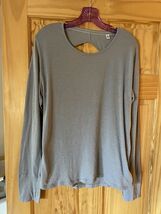 VSX Long Sleeve Top Size Large - $91.61 MXN