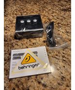 Behringer U-Phoria UM2 USB Audio Interface - €49,69 EUR Behringer U-Phoria UM2 USB Audio Interface - €49,69 EUR