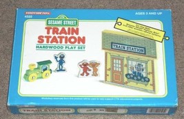 Sesame Street Train Station Hardwood Play Set #4525 - £42.31 GBP