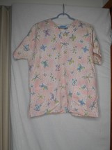 Pink Dots Dragonfly Scrub Top Medical Uniform HQ Basics - $134.70 MXN