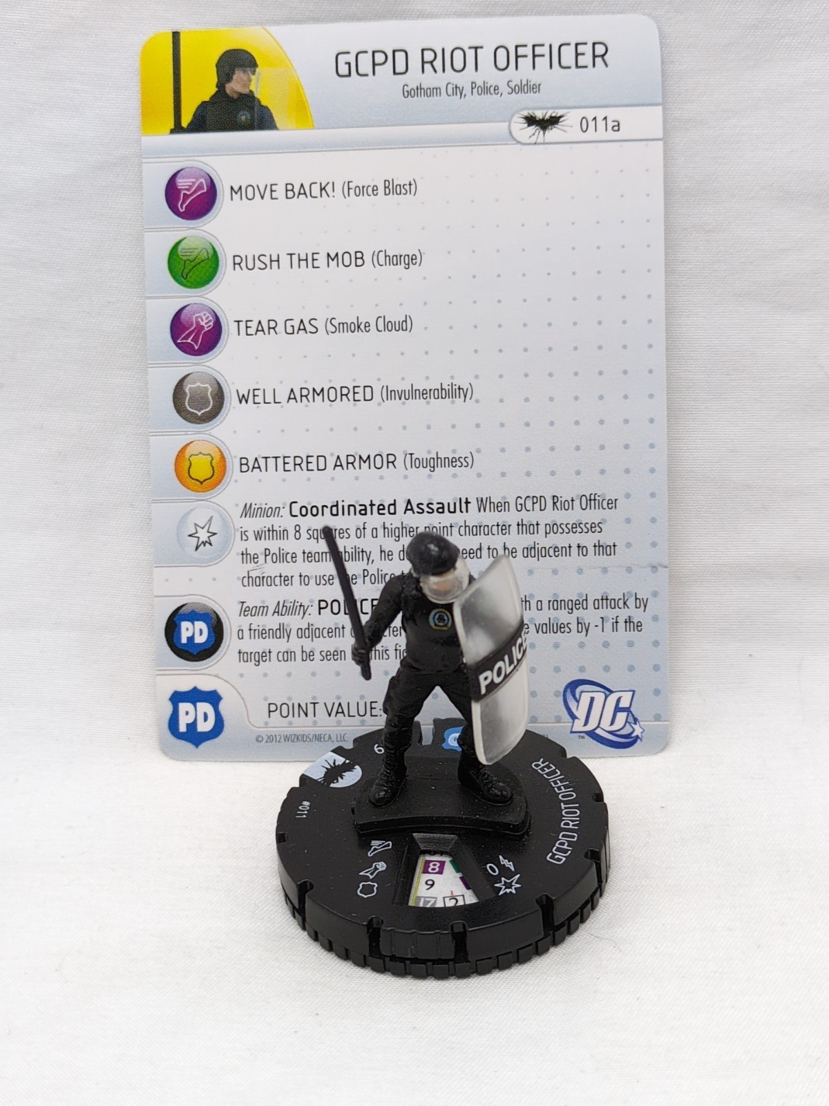 GCPD Officer The Dark Knight Rises Heroclix Figure #011 With Card - $8.90