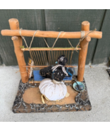 Vintage Native American Navajo Woman &amp; Baby Papoose Loom Weaver - $465.82 MXN