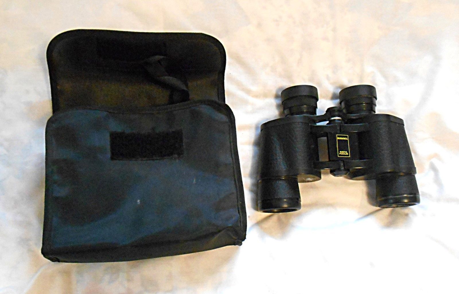 Bushnell 7X35 Wide Angle Insta-Focus Binoculars w/Case Read Description - $17.99