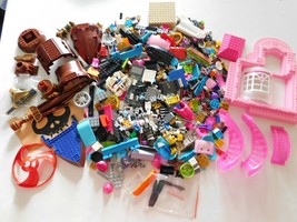 Lego PARTS/PIECES Lot Of 880 Misc Pieces See Description And Photos Euc - £33.34 GBP