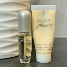 NEW Estee Lauder Pleasures EDP 4ml Mini Spray &amp; .5 Oz Body Lotion - €11,22 EUR