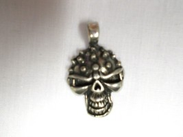 WILD SPIKED HEAD WICKED WAR SKULL CRANIUM USA CAST PEWTER PENDANT ADJ NE... - $274.57 MXN