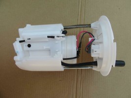 OEM 2013-2014 Ford Fusion Lincoln MKZ Fuel Pump DG9Z-9A407-C - £58.42 GBP