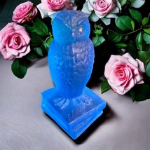 Vintage Westmoreland Glass Blue Mist Owl in Books Figurine Original - $10.59